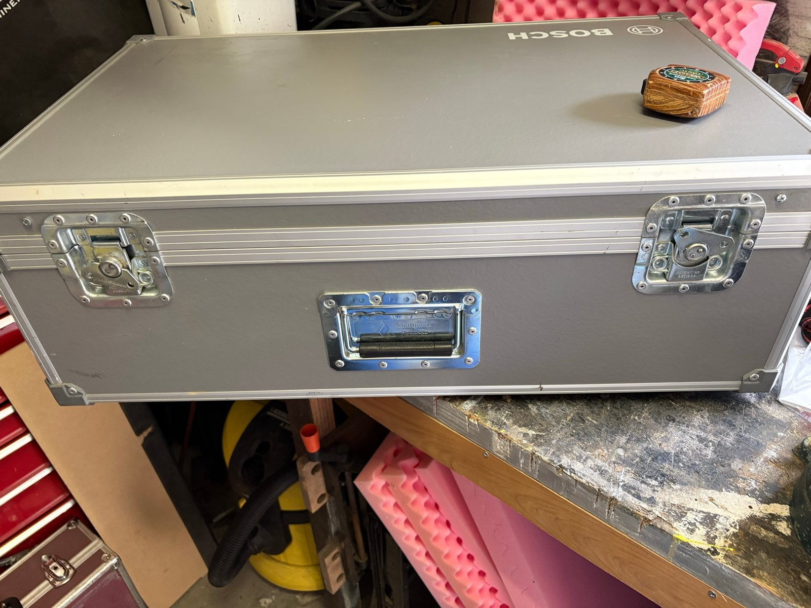 Robuuste Flightcase met Bosch Logo - Ideaal voor Apparatuur, Muziek en Instrumenten, Behuizingen en Koffers, Ophalen, Gebruikt