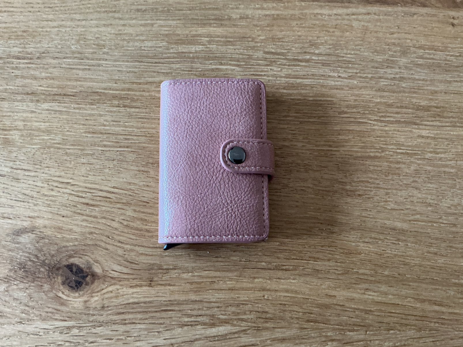 Pasjeshouder 1,50 euro, Overige merken, Gebruikt, Ophalen of Verzenden, Roze