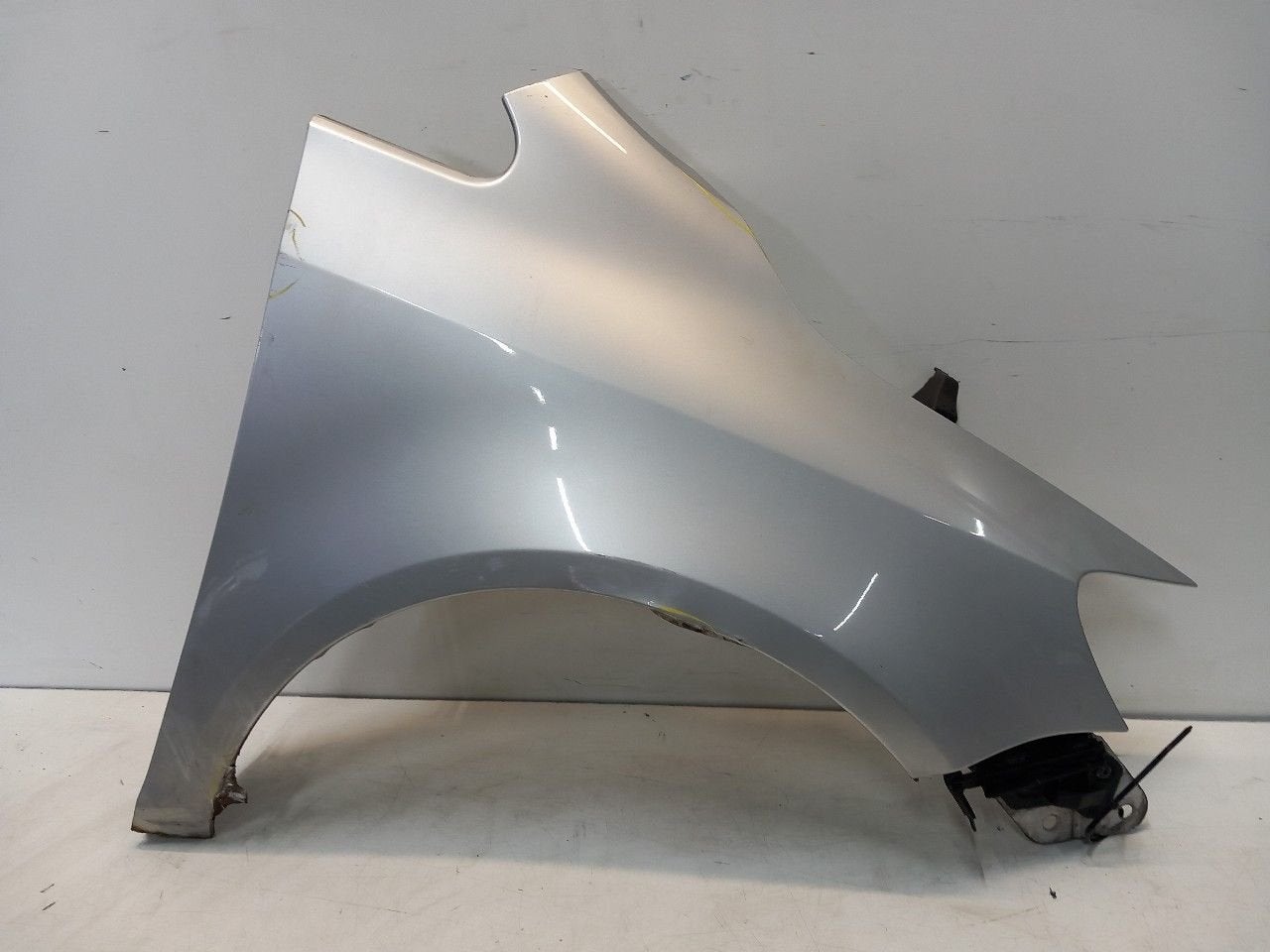 Spatbord rechts voor Volkswagen Golf, Onderdelen@venauto.nl, Van der Ven Autorecycling B.V., Gebruikt, Ettenseweg 76, 4706 PB Roosendaal, The Netherlands