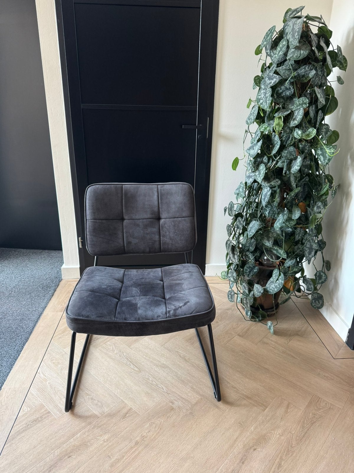 Mooie fauteuil, Huis en Inrichting, Stoelen, Ophalen, Twee, Zwart, Zo goed als nieuw
