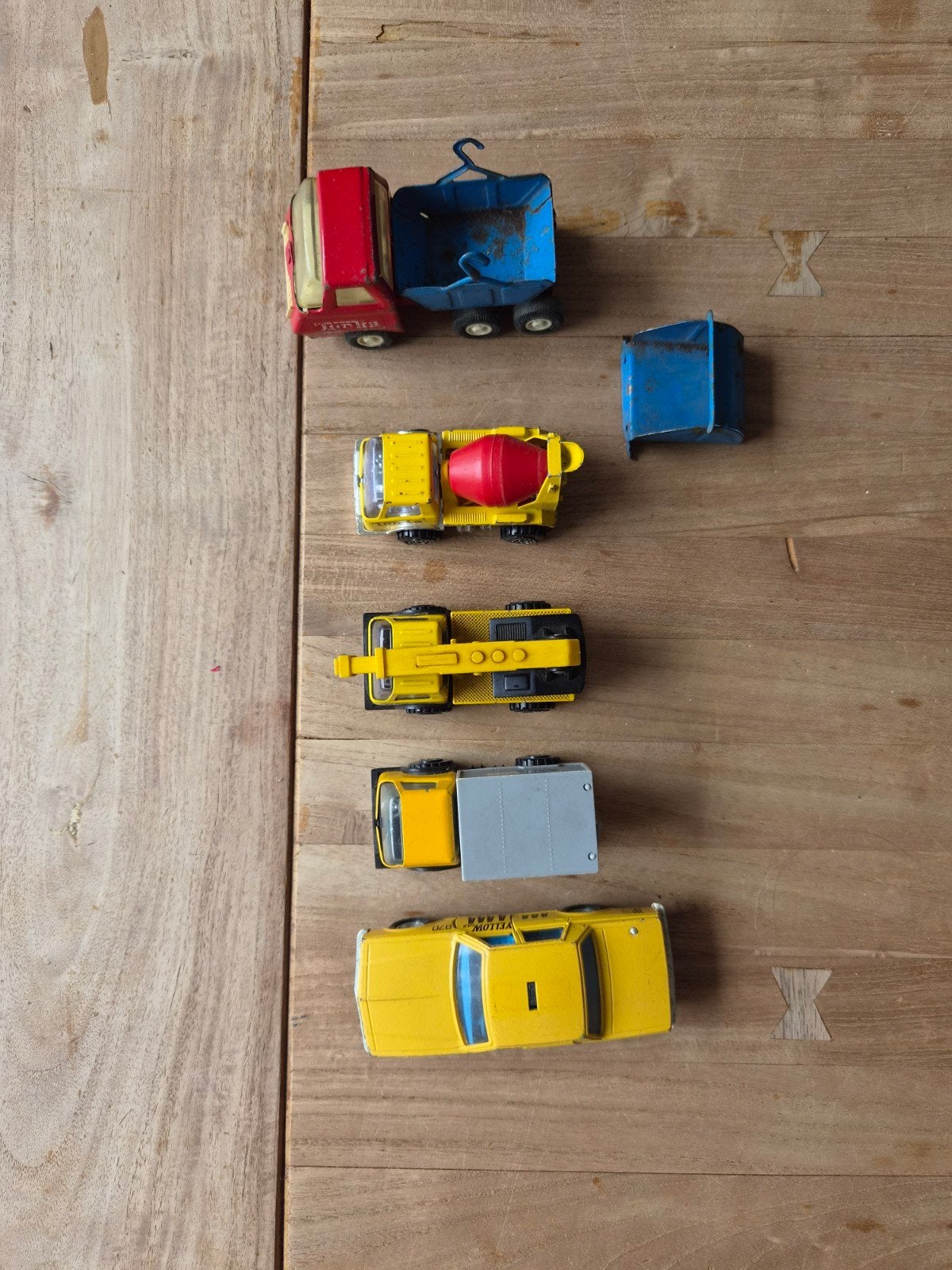 Mojorette en Tonka modelauto's en vrachtwagens, Ophalen of Verzenden, Gebruikt, Overige typen, Overige merken