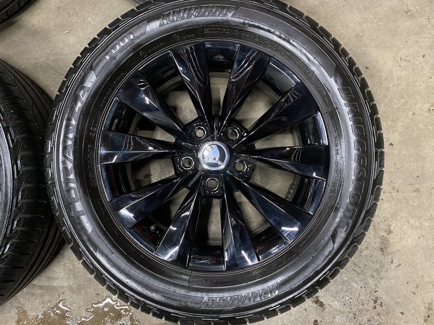 16 inch originele velgen + zomerbanden Skoda Karoq, -, Banden en Velgen, Ophalen of Verzenden, Gebruikt