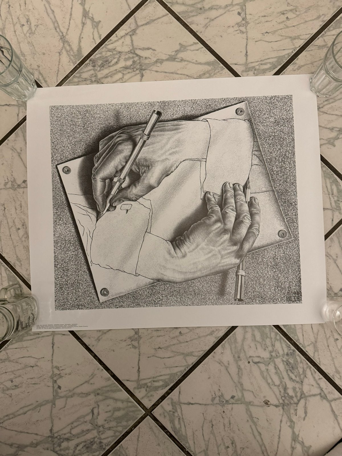 M.C. Escher - Tekenen (Drawing Hands) - Originele Print, Deurposter of groter, Rechthoekig Liggend, Nieuw, Ophalen of Verzenden