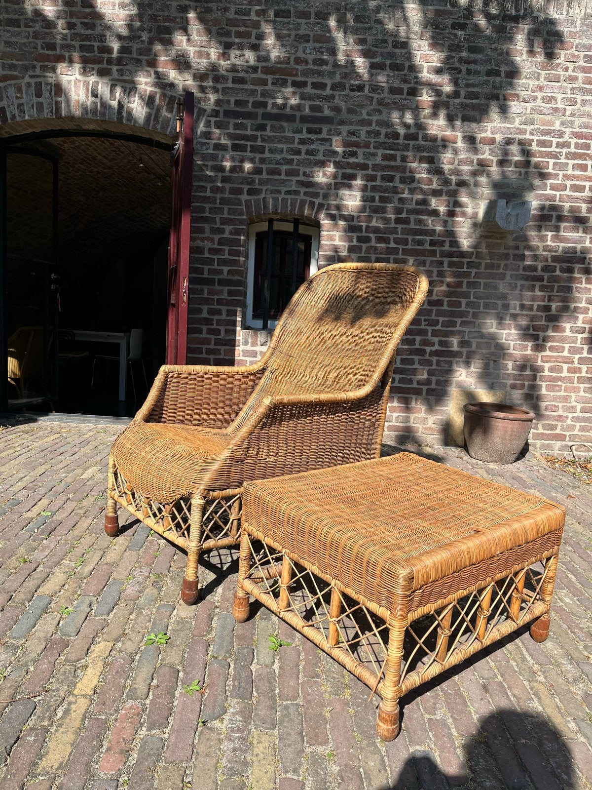 Vintage rotan fauteuil met voetenbank, Ophalen
