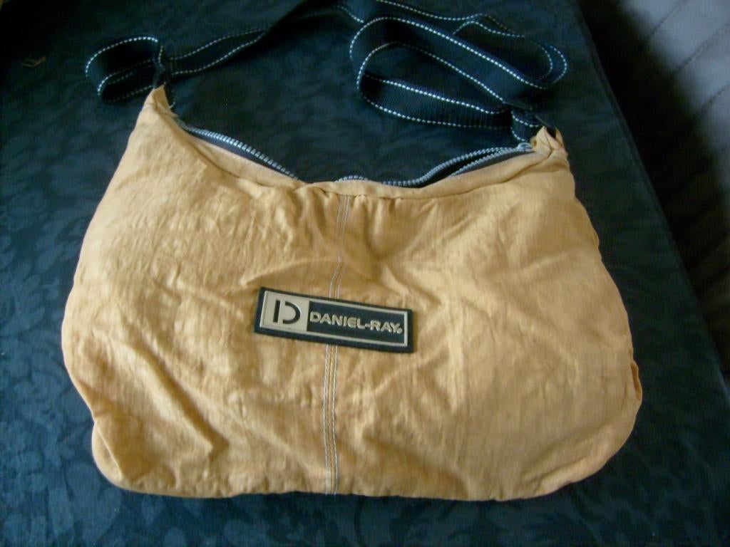 Daniel-Ray schoudertas nieuw 40 x 25 x 15 cm. bruin/karamel, Ophalen of Verzenden, Nieuw, Bruin, Schoudertasje