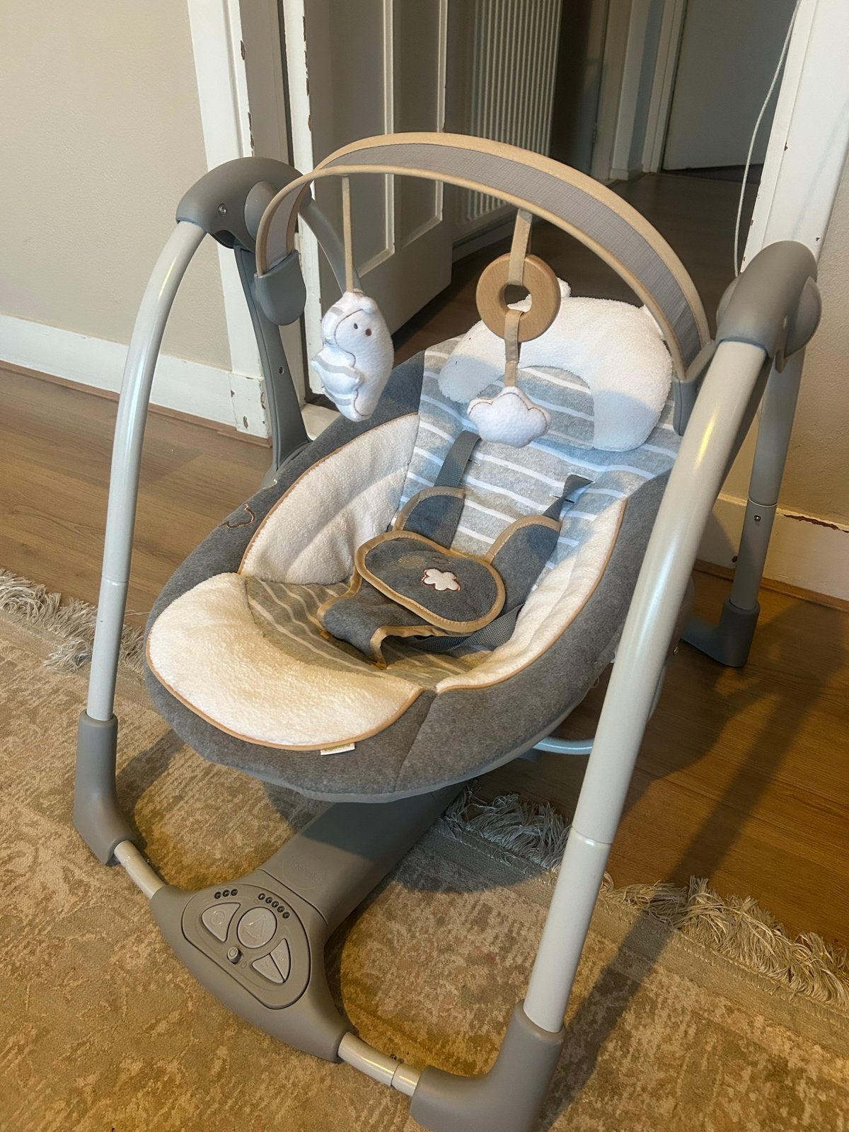 Baby automatische schommelstoel met geluidjes, Wipstoel, Ophalen, Overige merken, Met gordel(s) of riempje(s)