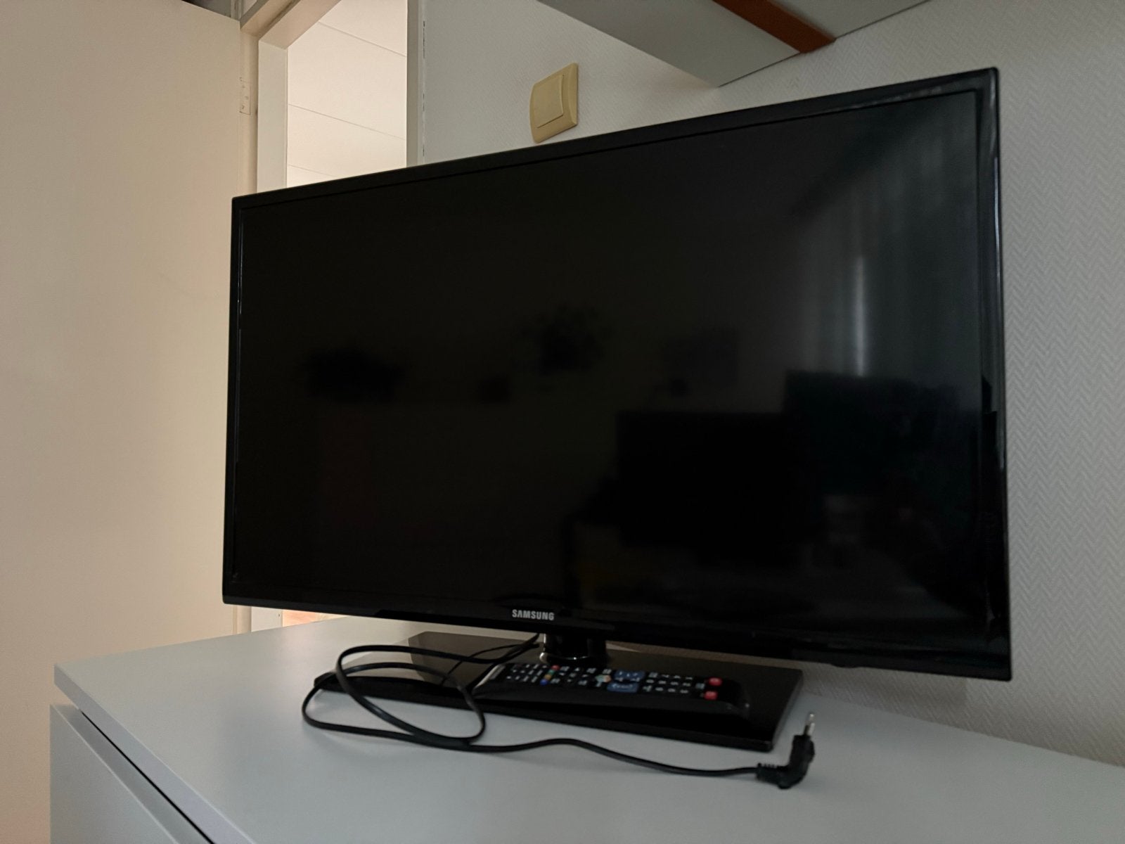 Samsung UE32EH4003 32 inch LED TV met DVB-T tuner, Ophalen, 50 Hz, 80 tot 100 cm, Samsung