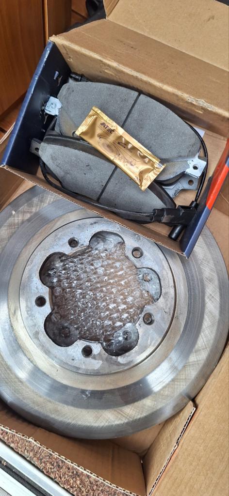 Remschijven en remblokken Ford Transit Mk7 (280mm), Ophalen of Verzenden