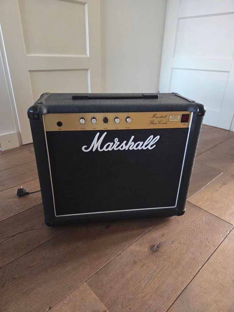Marshall bas versterker, Ophalen of Verzenden, Gebruikt, Minder dan 50 watt