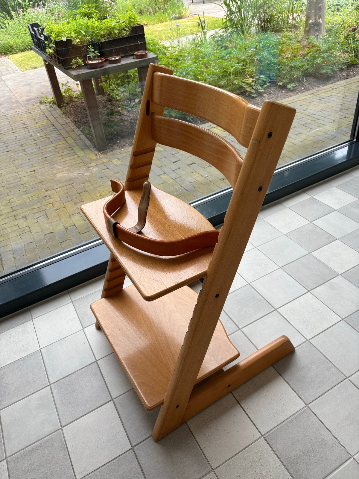 Houten Kinderstoel - Meegroeistoel - Stokke, Ophalen, Gebruikt, Meegroeistoel, Aanschuifbaar