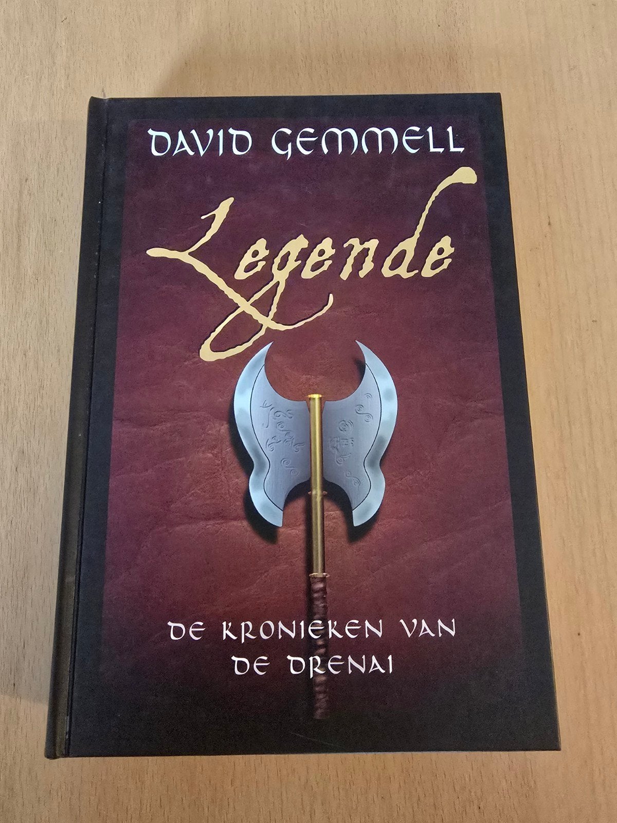 Legende - David Gemmell, Ophalen of Verzenden, Zo goed als nieuw