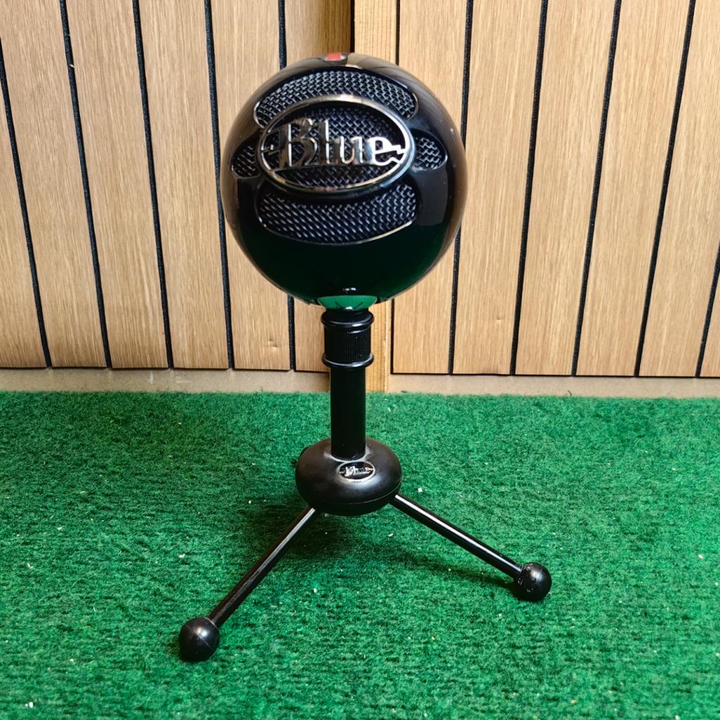 Blue Snowball Microfoon - In Nette Staat, Flex Ltd., Zo goed als nieuw, https://flex.com/contact-us, Nobelstraat 10, 5807 GA Oostrum LB, Limburg, Nederland