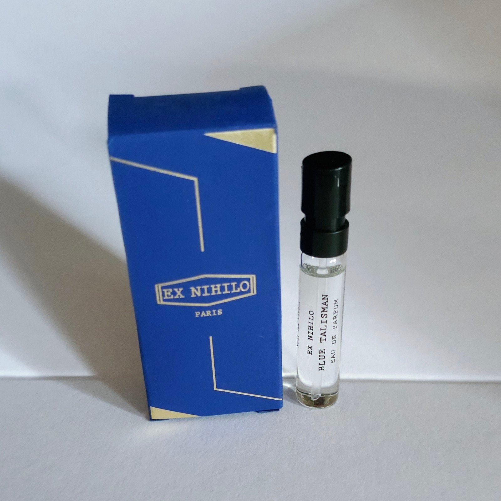 NU €10 ‼️ Ex Nihilo Blue Talisman eau de parfum sample 2 ml, Ophalen of Verzenden, Nieuw, Miniatuur