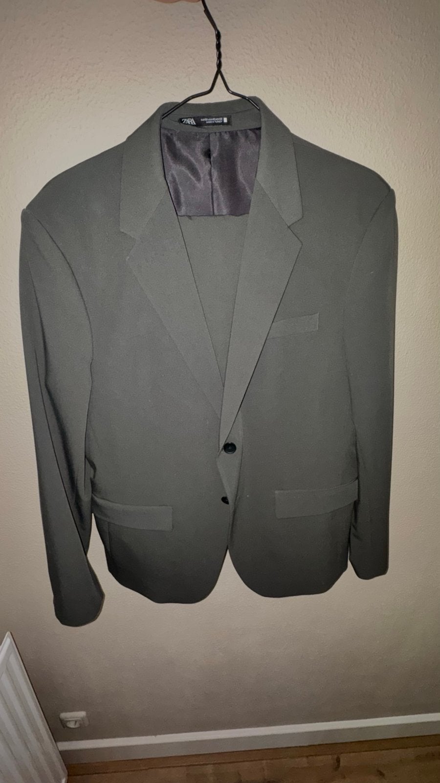 NIEUW: Heren Zara Casual Suit Donkergroen (Ongedragen), Ophalen of Verzenden, Nieuw, Maat 52/54 (L), Groen