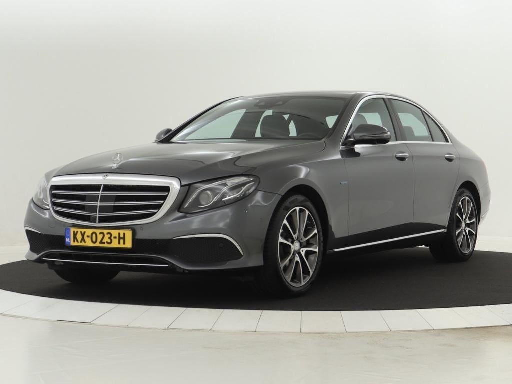 Mercedes-Benz E-Klasse E350 e Plug-in Hybrid 286pk 9G-TRONIC, Auto's, Mercedes-Benz, Automaat, Achterwielaandrijving, Zwart, Parkeerassistent