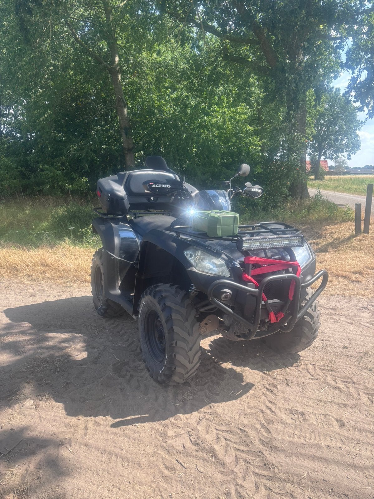 Quad kymco 550cc