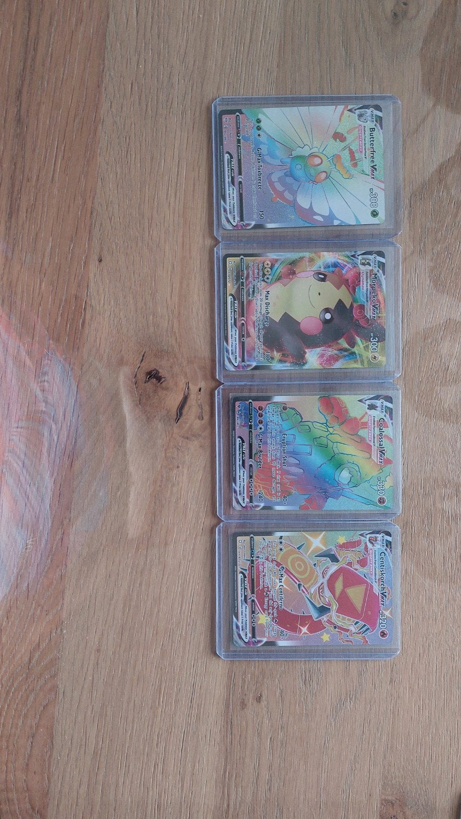4 VMAX Pokémon kaarten, Ophalen of Verzenden, Zo goed als nieuw, Meerdere kaarten, Foil