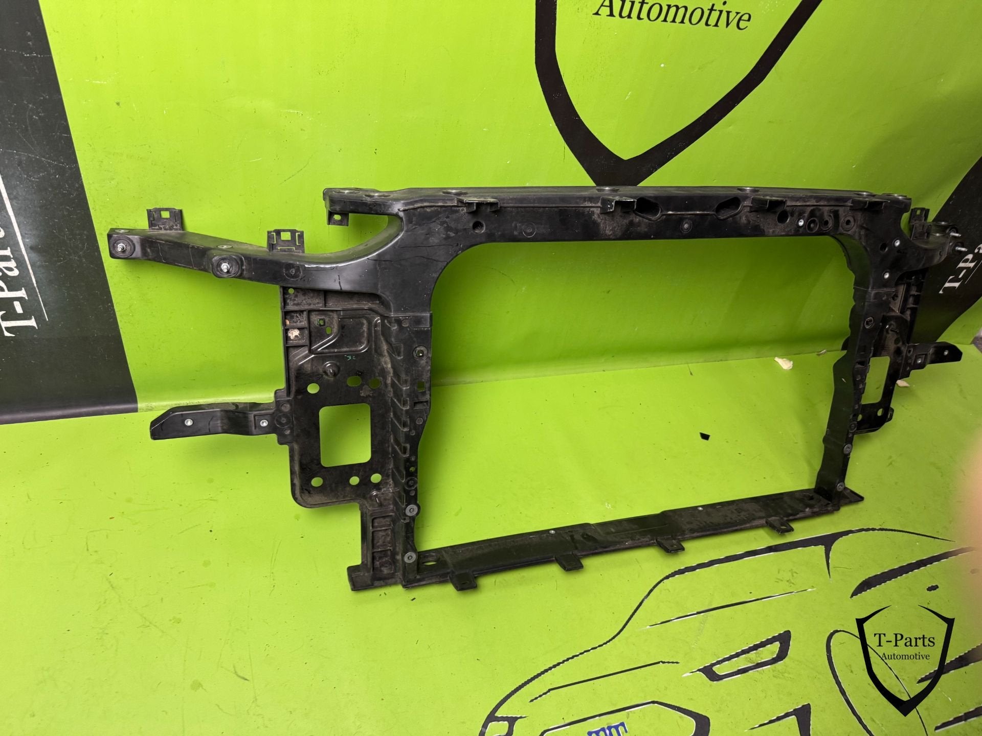 kia kona EV voorfront front 64101DD500 64105-DD500, Gebruikt, Heolleung-ro 12
06797  Seoul, Ophalen of Verzenden, Info@hyundai.com