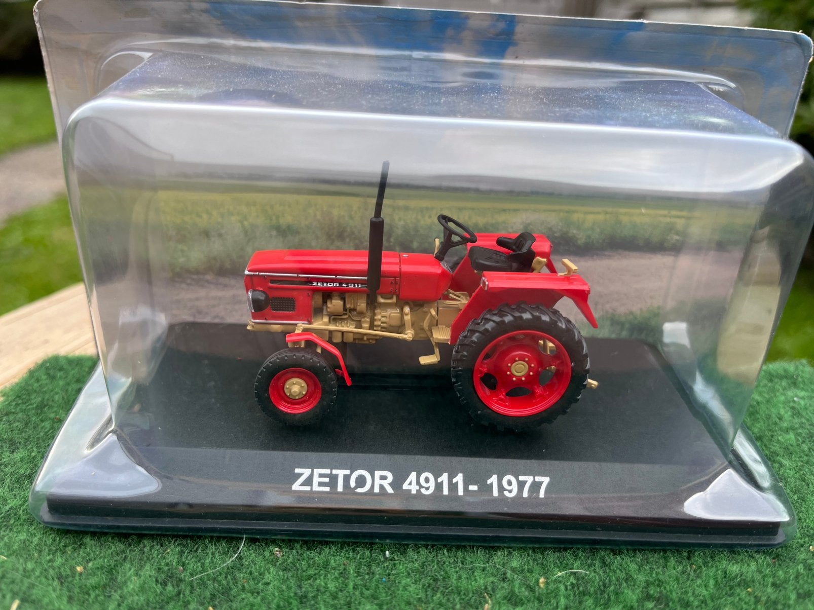 Zetor 4911  1977 model, Ophalen of Verzenden, Zo goed als nieuw, Tractor of Landbouw, Overige merken