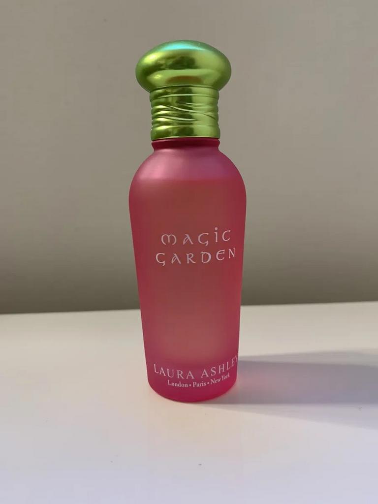 Laura Ashley Magic Garden Eau de Parfum 50ml, Sieraden, Tassen en Uiterlijk, Uiterlijk | Parfum, Gebruikt, Ophalen of Verzenden