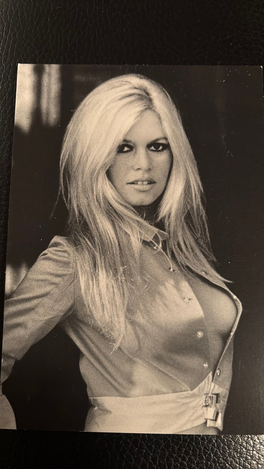 Brigitte Bardot Ansichtkaart in prima staat 2, Ophalen of Verzenden, 1980 tot heden, Ongelopen, Sterren en Beroemdheden