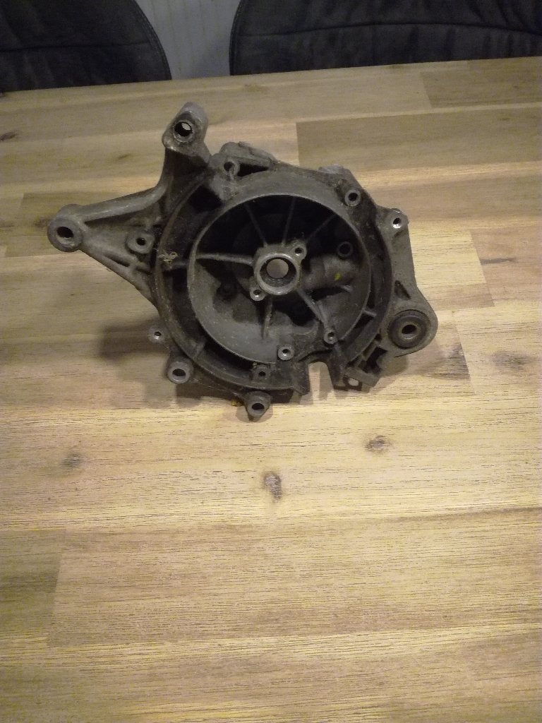 Motor carterdeel peugeot vertikaal EURO 1, Fietsen en Brommers, Brommeronderdelen | Scooters, Ophalen of Verzenden, Gebruikt, Blok