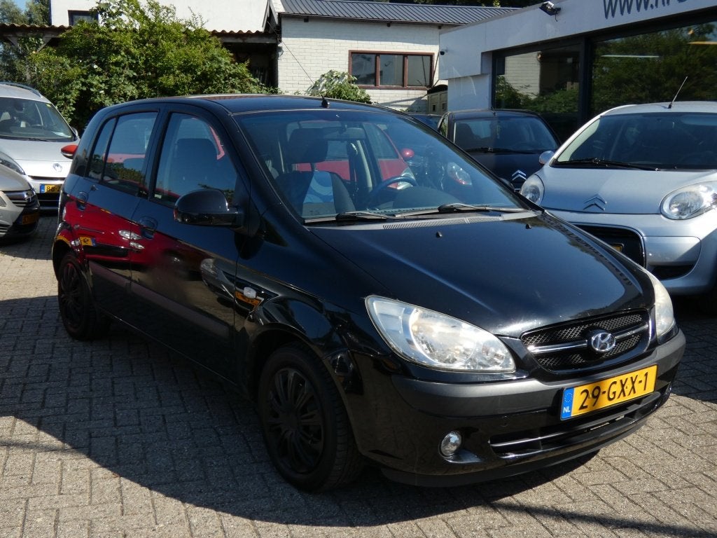 Hyundai Getz 1.4i Active Airco NWE APK (bj 2008), Auto's, Voorwielaandrijving, 450 kg, 4 cilinders, Zwart