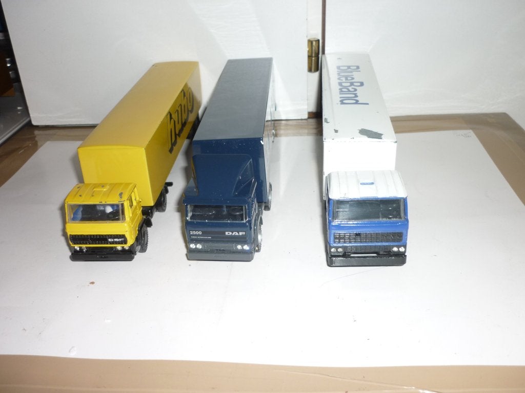Liontoys 3 Vrachtwagens zie tekst en foto,s geen dozen, Hobby en Vrije tijd, Modelauto's | 1:50, Ophalen of Verzenden, Zo goed als nieuw