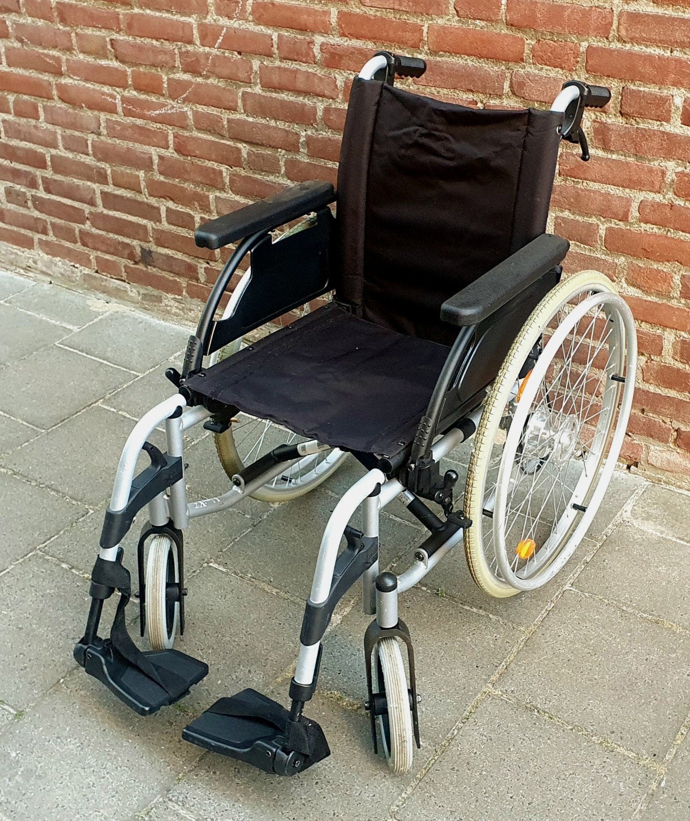 Compacte rolstoel inklapbaar met remmen voor de begeleider, Breezy, Breezy, Zo goed als nieuw, Duwrolstoel
