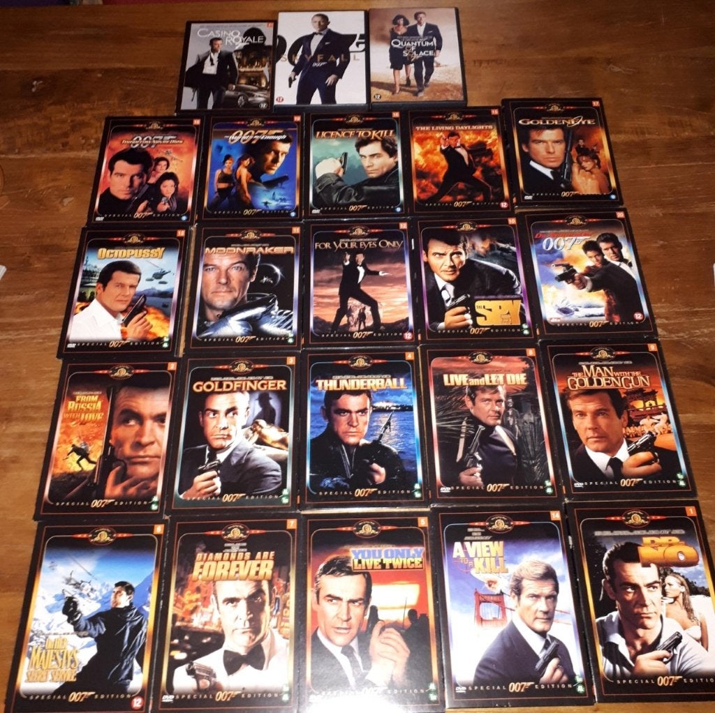 Collectie James Bond t/m Spectre en meer films, Engels, Nederlands, Ophalen of Verzenden, Zo goed als nieuw