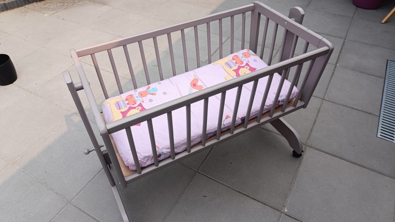 babybedje ledikant schommelwieg, Kinderen en Baby's, Babywiegjes en Ledikanten, Ophalen, Zo goed als nieuw, Ledikant