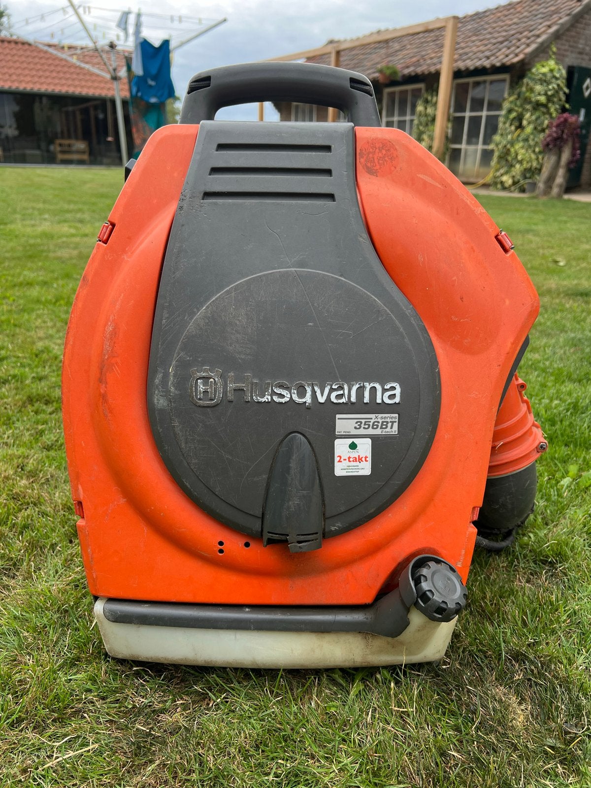 Husqvarna 356BT Ruggedragen Benzine Bladblazer, Tuin en Terras, Bladblazers, Ophalen, Benzine, Gebruikt, Ruggedragen