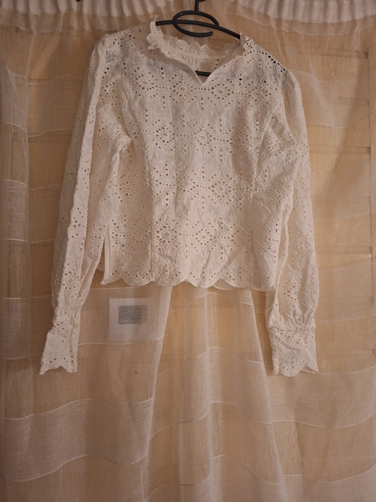 Witte Broderie Blouse met Lange Mouwen, Kleding | Dames, Wit, Ophalen, Maat 38/40 (M), Onbekend