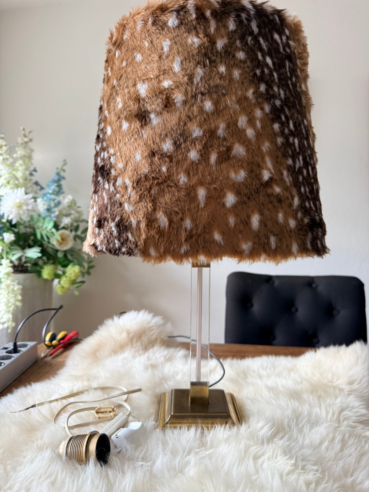 Unieke vintage lamp met een originele lampenvoet, Ophalen of Verzenden, Zo goed als nieuw, Vintage