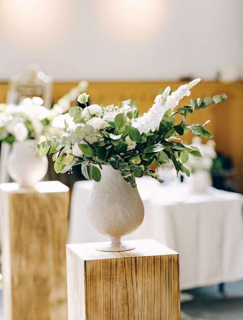 5 luxe Bruiloft bloemstukken kunstbloemen (wit/roze/paars), Kunststof, Ophalen, Zo goed als nieuw, Bloemstuk