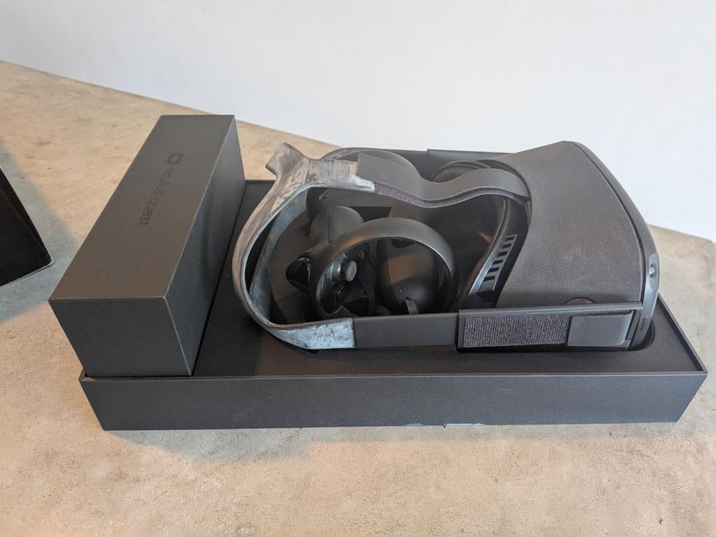 Oculus Quest 1 VR-bril - Complete set, Spelcomputers en Games, Virtual Reality, Ophalen