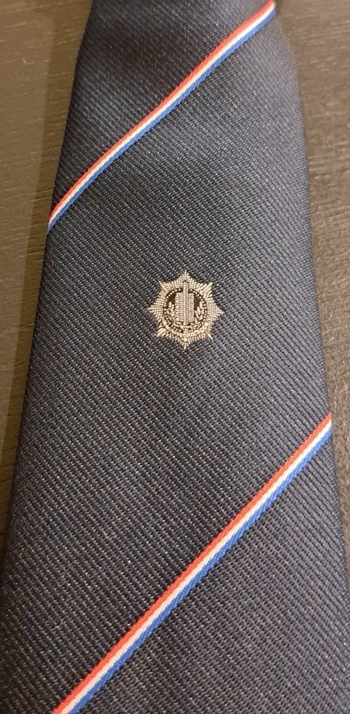 Gemeentepolitie stropdas rood-wit-blauw gestreept, Verzamelen, Ophalen of Verzenden, Nieuw, Gebruiksvoorwerp