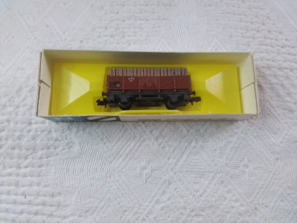 Arnold Spur N Hochbordwagen mit Holz beladen, Hobby en Vrije tijd, Modeltreinen | N-Spoor, Arnold, Gelijkstroom, Verzenden, Wagon