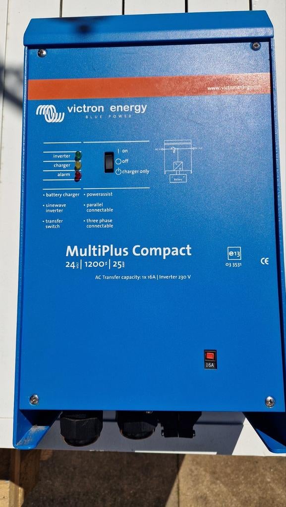Victron Energy MultiPlus Compact 24/1200/25 Omvormer/Lader, Ophalen of Verzenden, Zo goed als nieuw, Overige typen