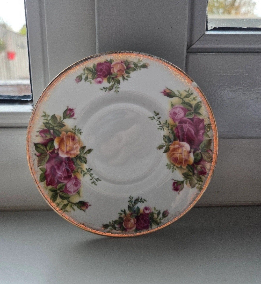 Royal Albert Old Country Roses schotel met chipje, Ophalen of Verzenden