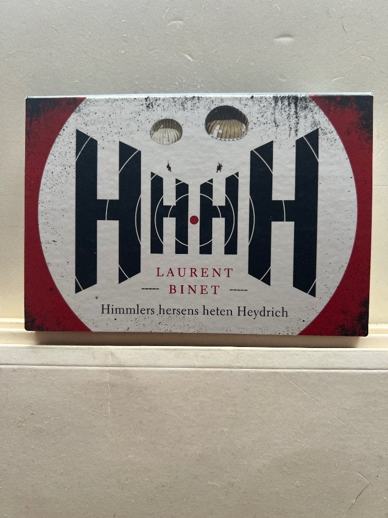 Laurent Binet – HhhH, Himmlers Hersenen Heten Heydrich DL312, Ophalen of Verzenden, Tweede Wereldoorlog, Zo goed als nieuw, Laurent Binet
