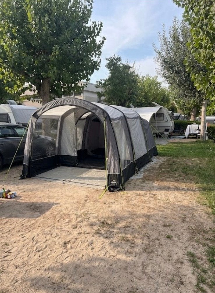 Kampa Hayling 4 Air Tent met extra onderzeil en binnenkleed, Ophalen, Gebruikt, Tot en met 4
