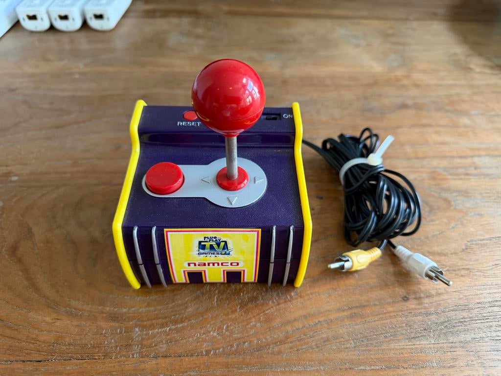 Namco Plug & Play TV Games - Retro Arcade Controller, Ophalen of Verzenden, Overige merken, Gebruikt
