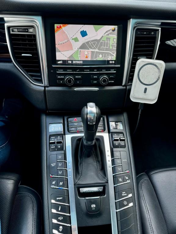 Porsche MACAN 3.0 S 340 PK ADAPT CRUISE PANO LEER FULL OPTIO, Automaat, Gebruikt, Euro 6, Bedrijf