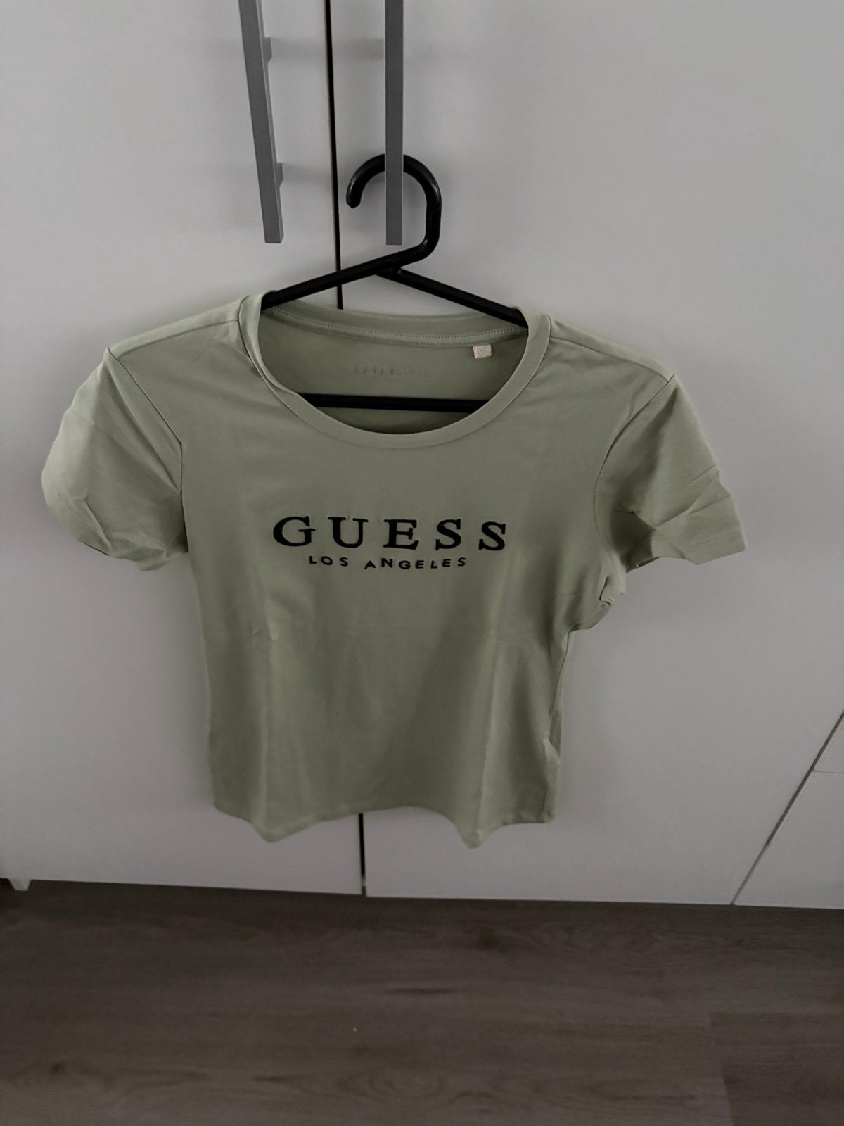 Guess T-shirt dames maat S - Ophalen in Nijmegen, Kleding | Dames, Ophalen, Korte mouw, Maat 36 (S), Gedragen