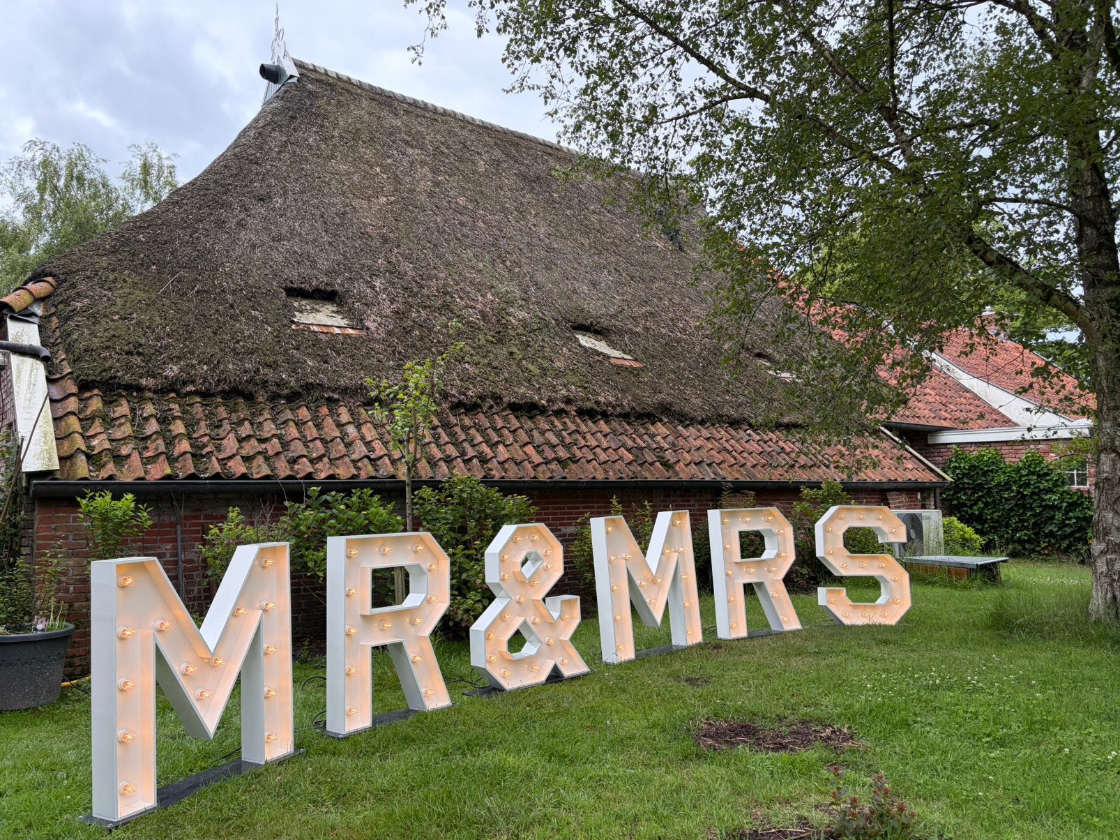 Lichtletters te huur | LOVE | MR&MRS, Eén persoon