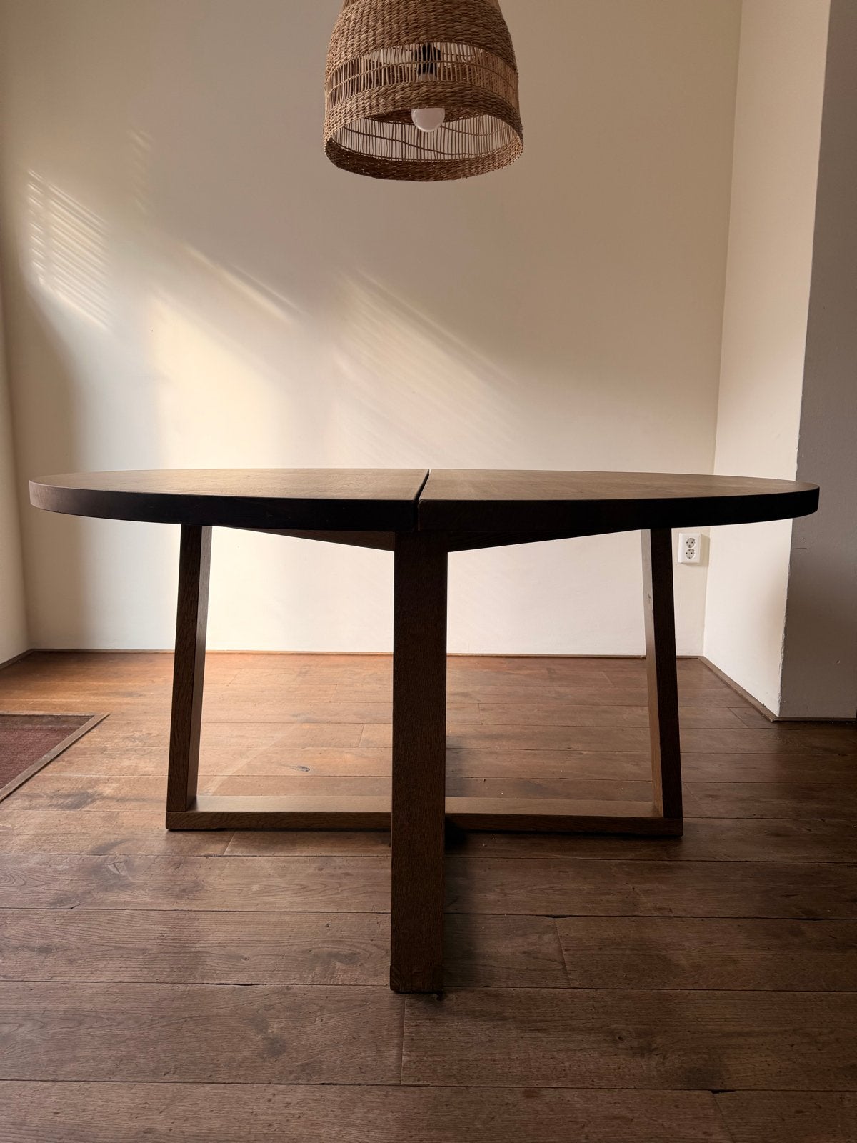 IKEA MÖRBYLÅNGA ronde eettafel, 145 cm, Ophalen, 100 tot 150 cm, Zo goed als nieuw, Vier personen