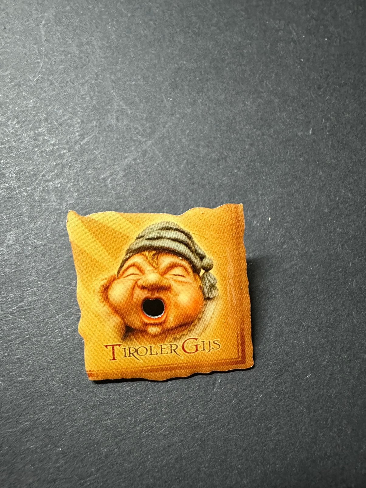 Efteling pin Tiroler Gijs, Ophalen of Verzenden, Zo goed als nieuw, Button of Speldje