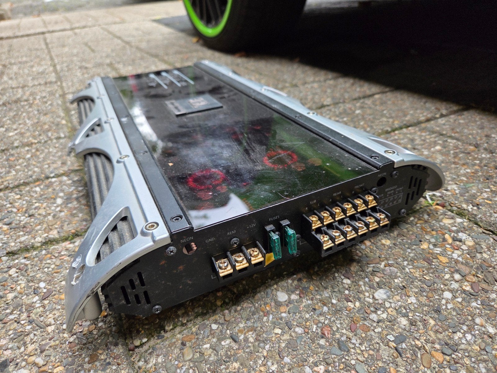 Foto 2 van JBL Grand Touring Versterker - Gebruikt