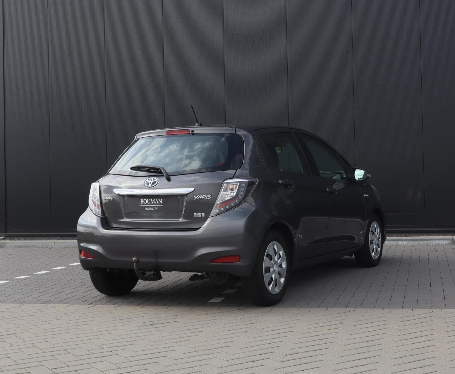 Toyota Yaris 1.5 Full Hybrid Aspiration, CAMERA, CLIMA, CRUI, Auto's, Toyota, Euro 5, Gebruikt, Zwart, 4 cilinders